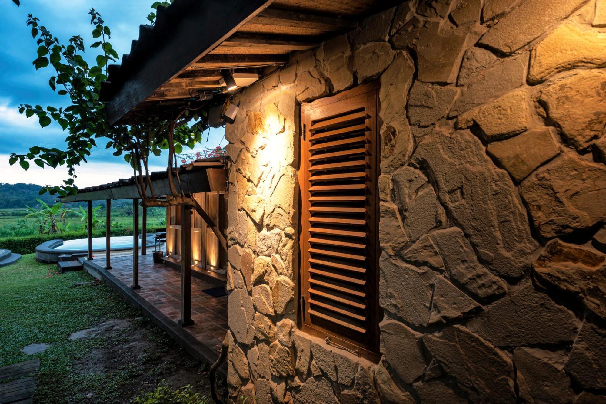 Villa Blue Steps Yogyakarta Eksteriør bilde
