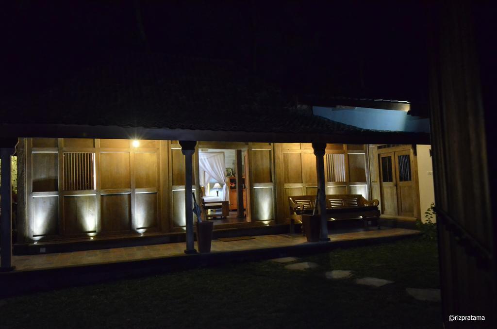 Villa Blue Steps Yogyakarta Eksteriør bilde